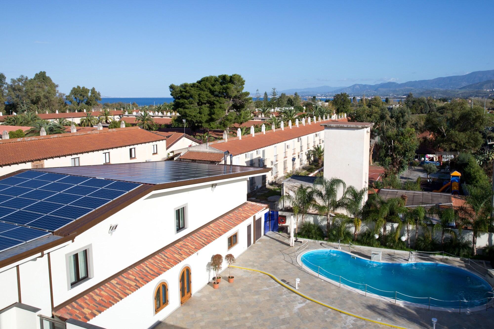 Hotel Riviera Azzurra Оливери Экстерьер фото